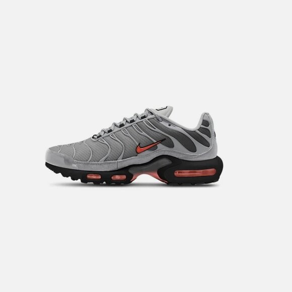 NIKE AIR MAX PLUS TN WOLF GREY PICANTE RED DM0032-011 MEN TRAINERS VARIOUS SIZES - Picture 1 of 5